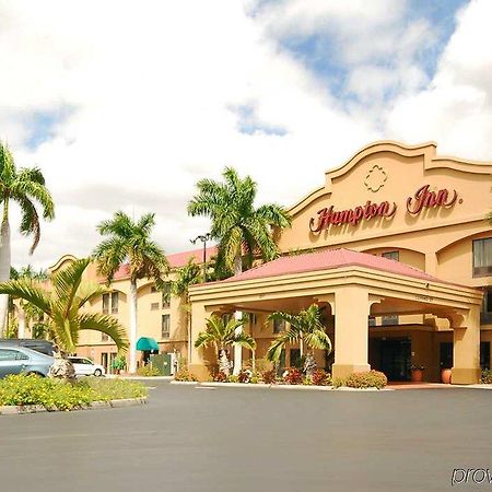 Hampton Inn Fort Myers-Airport & I-75 Exterior foto